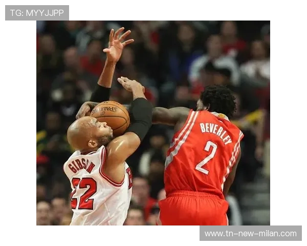 NBA内线挡拆与罚球练习流程：打造完美内线战术与稳健罚球的黄金指南